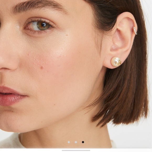 TORY BURCH Pearl/gold earrings - Picture 4 of 4